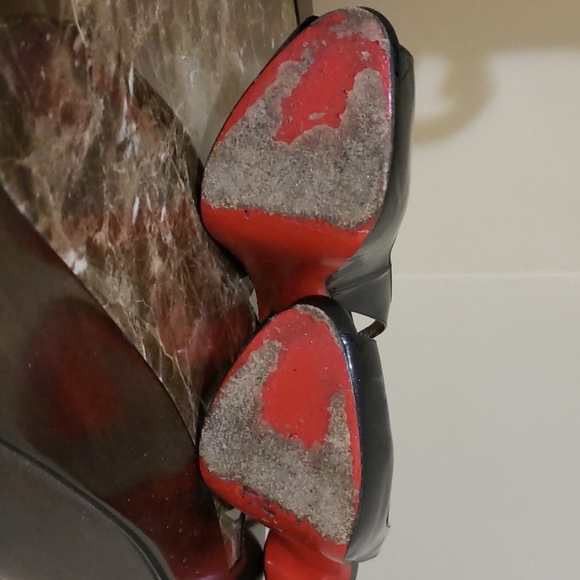 Shoes - Picture 3 of 7